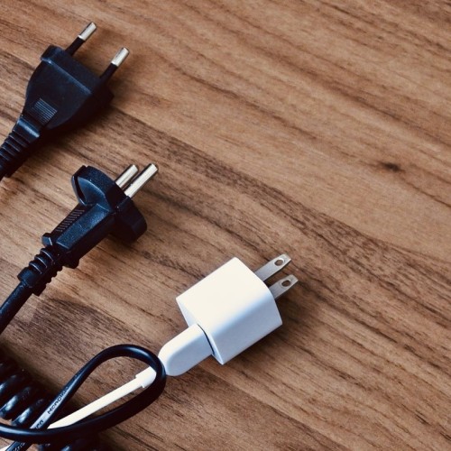 トランクルーム電源