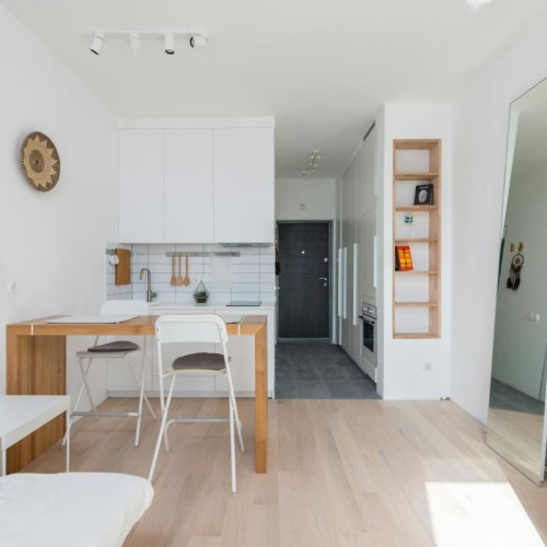 部屋 広く見せる